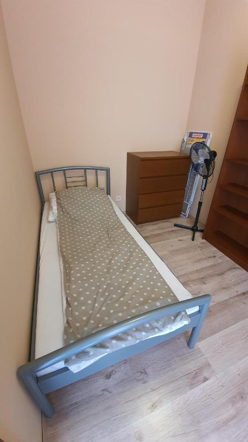 Aqua Apartman Tiszaújváros Exterior foto
