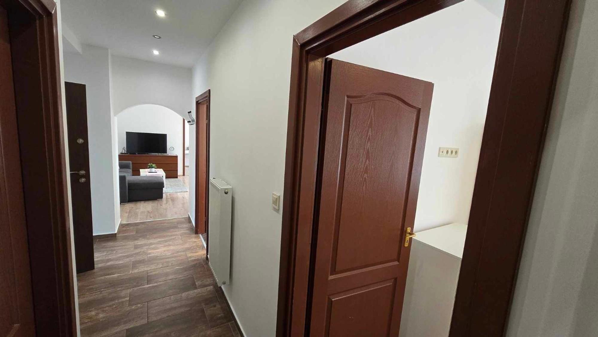 Aqua Apartman Tiszaújváros Exterior foto