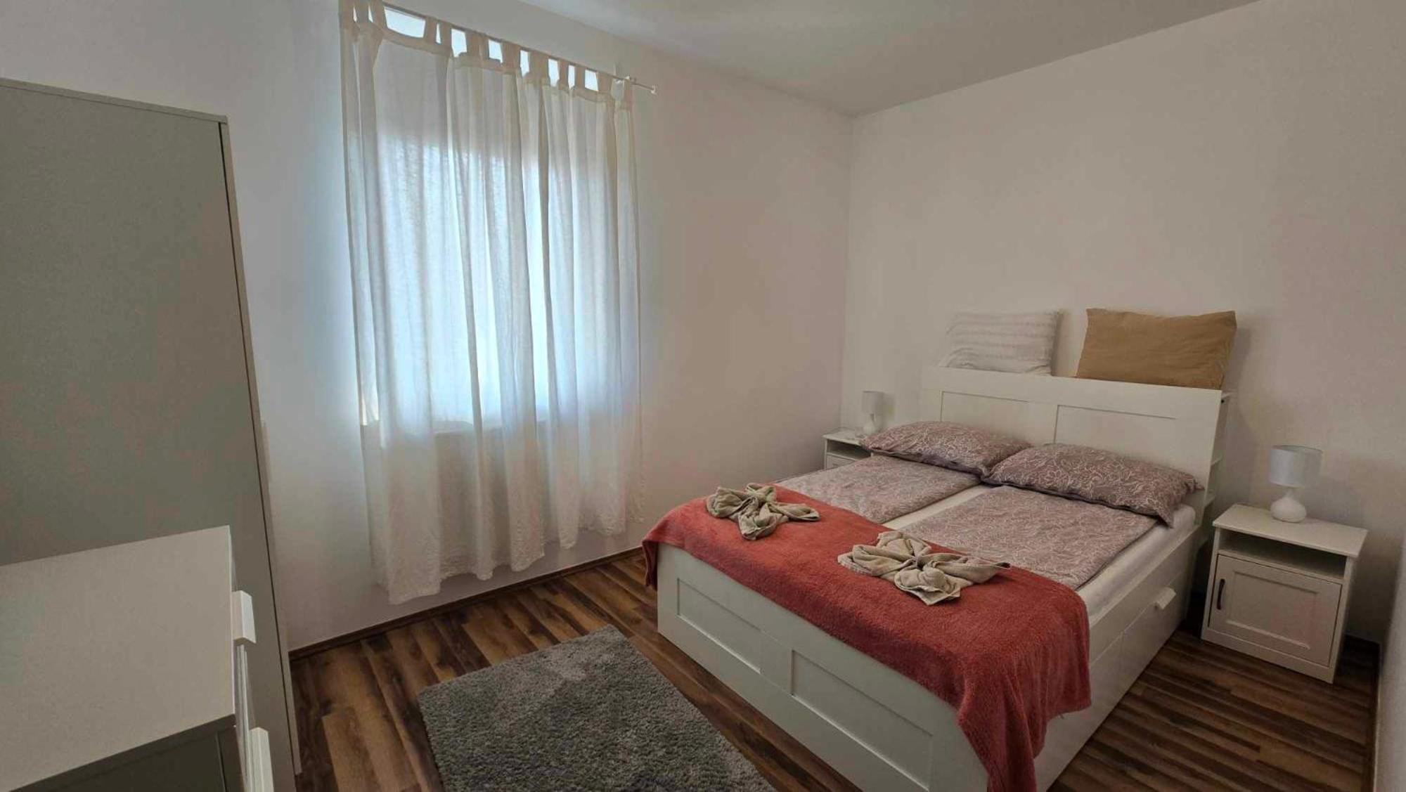 Aqua Apartman Tiszaújváros Exterior foto